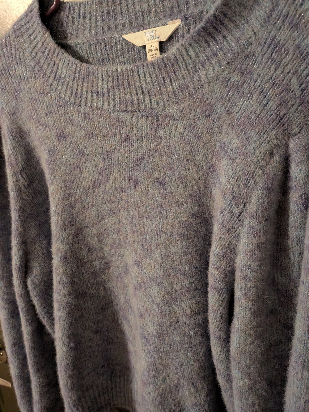 Women's Lavender Loose Knit Sweater - Picture 4 of 6